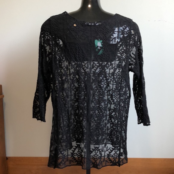 Maurices Lacey, Sheer Top - Picture 2 of 6